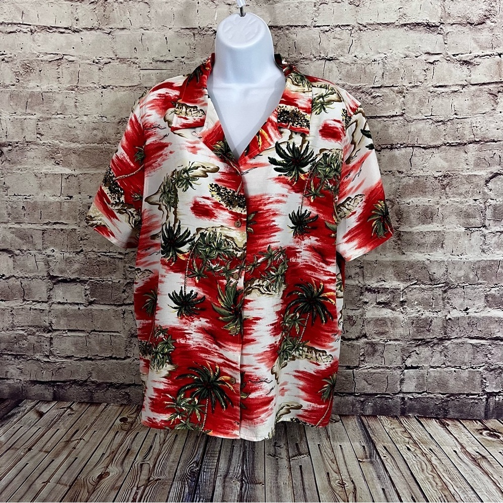 Dress Barn Red Palm Tree Tropical Button Short Sleeve Vintage Shirt